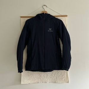 EUC Arc’teryx Atom Hoody — Kingfisher Blue, XS